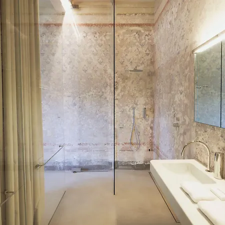 Sugar Residenza D'epoca Bed & Breakfast 4*